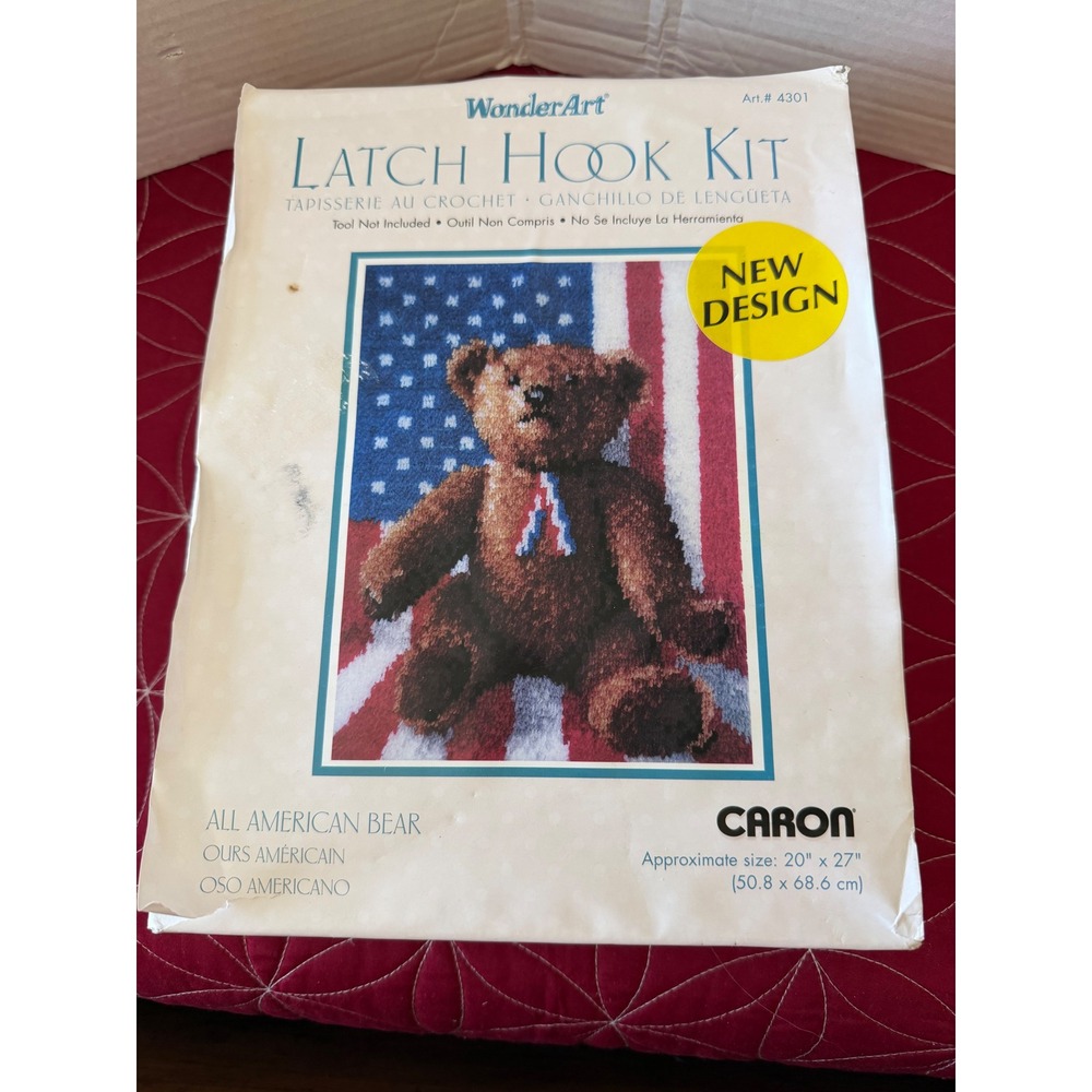 Caron WonderArt All American Bear Latch Hook Kit 4301 Patriotic USA Flag 20x27